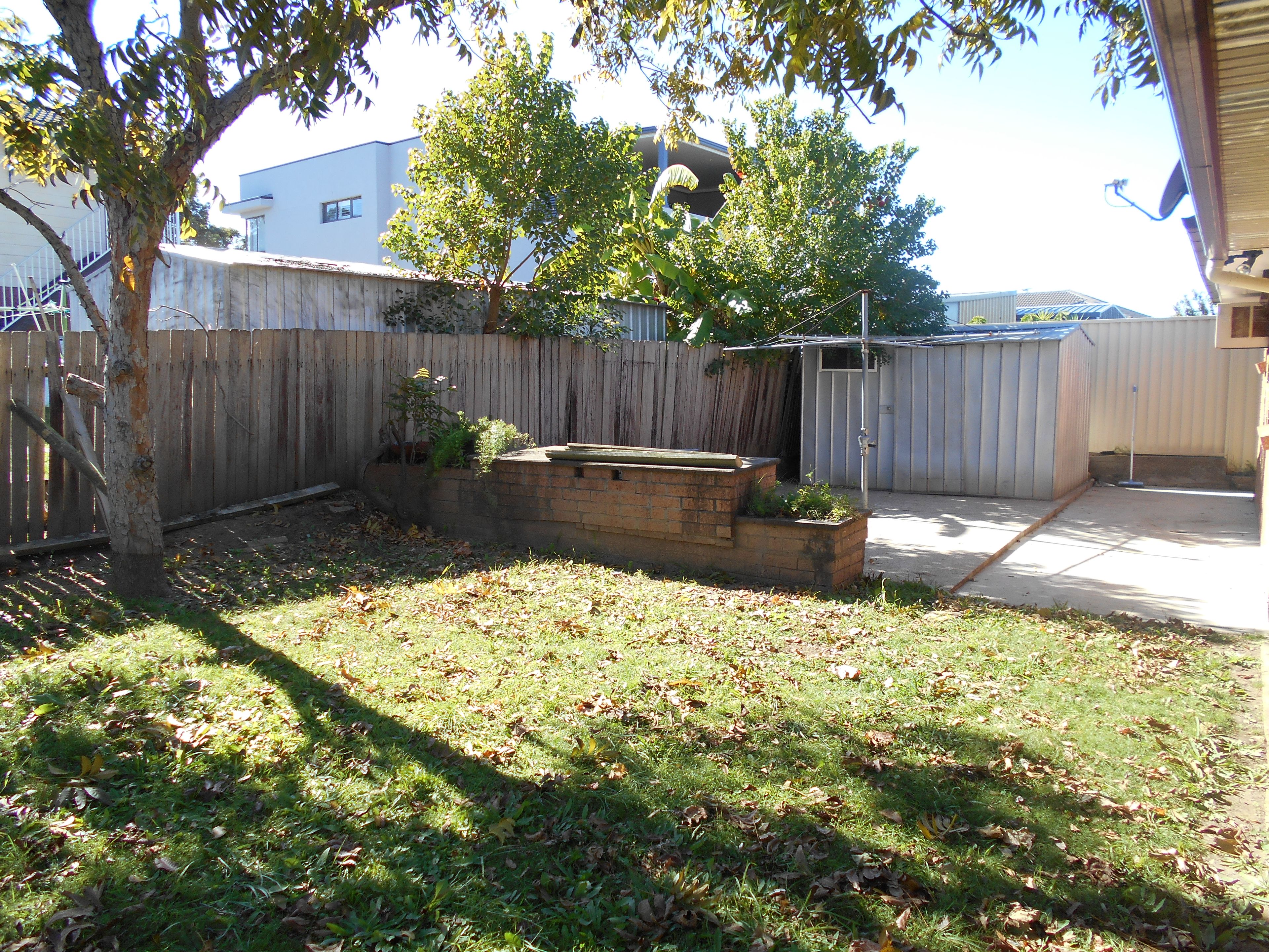 11 Carlyle Street, Bossley Park, NSW 2176
