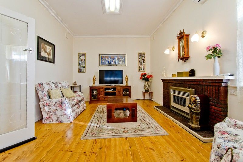 42 Balranald Avenue, Largs Bay, SA 5016
