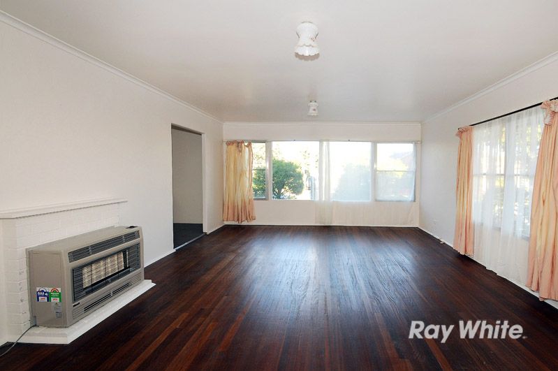 13 Radiata Street, Frankston North, VIC 3200