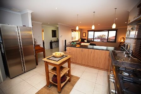 17 Bellimos Drive, Wandina, WA 6530
