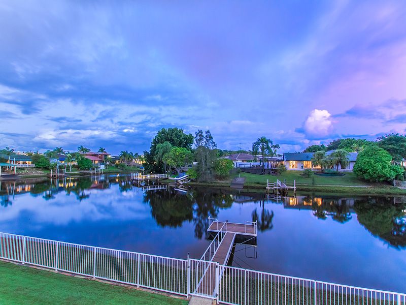 9 Gregory Drive, Carrara, QLD 4211