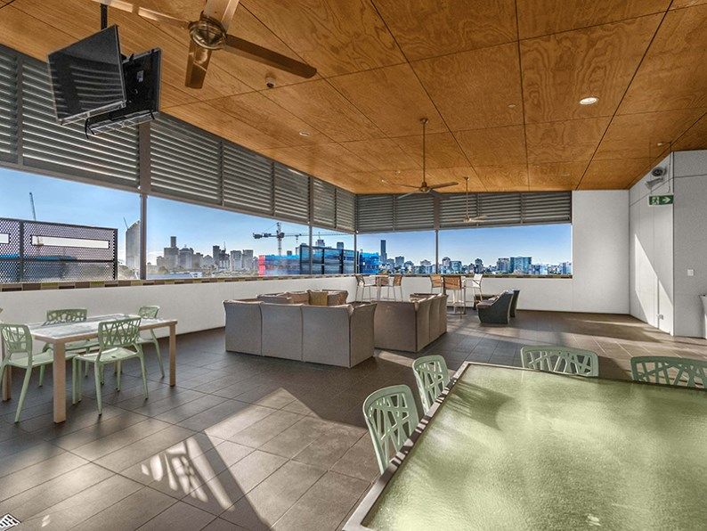 1702/67 Linton Street, Kangaroo Point, QLD 4169