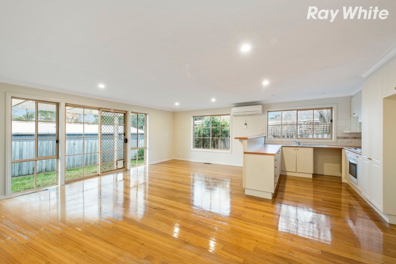 96 Lee-Ann Crescent, Croydon, VIC 3136