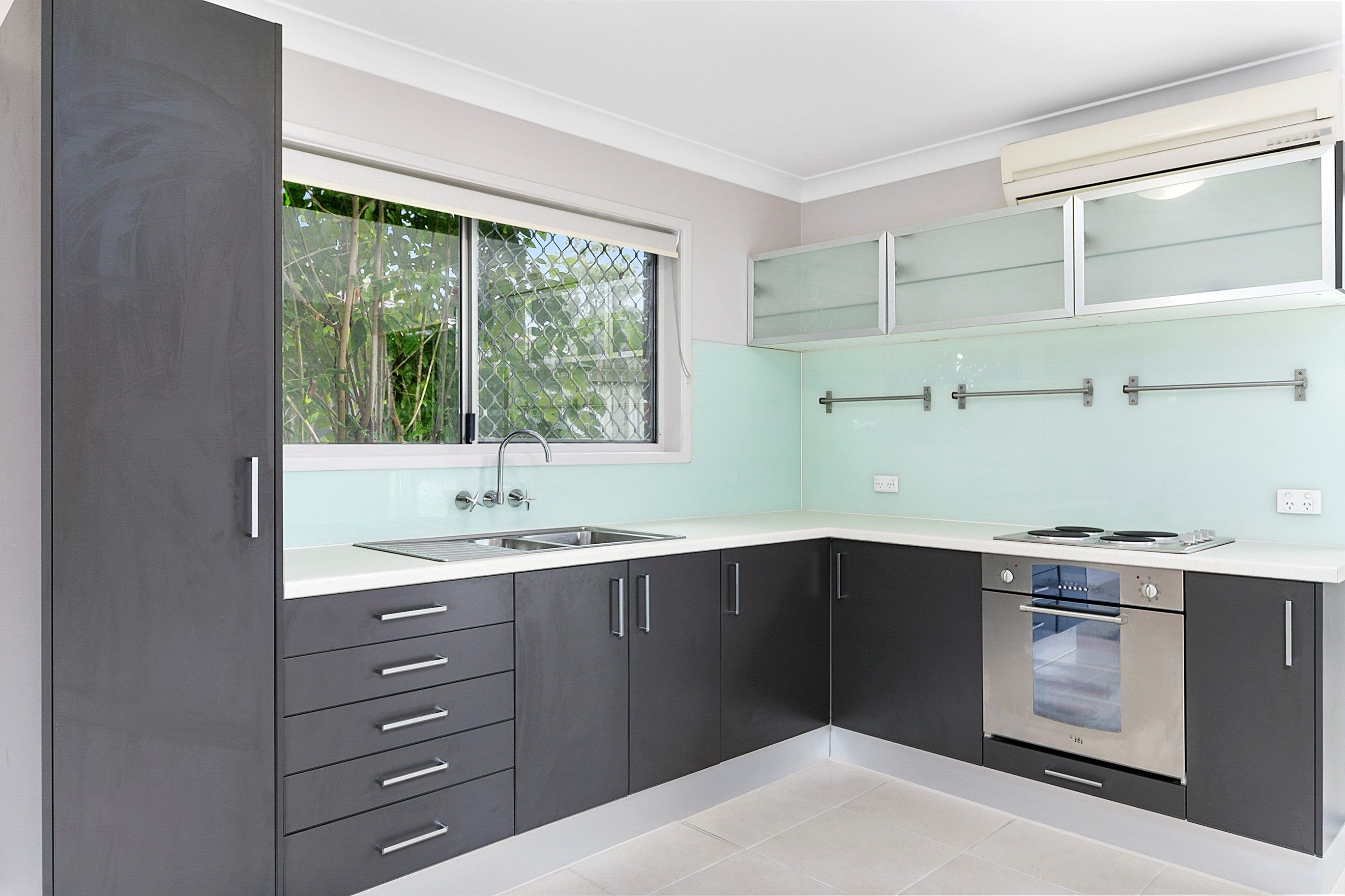 6 Moore Street, Loganlea, QLD 4131