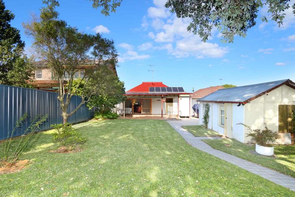 17 Denison Street, Penshurst, NSW 2222