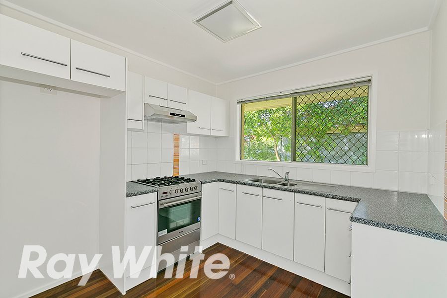 25 Yugumbri Crescent, Logan Central, QLD 4114