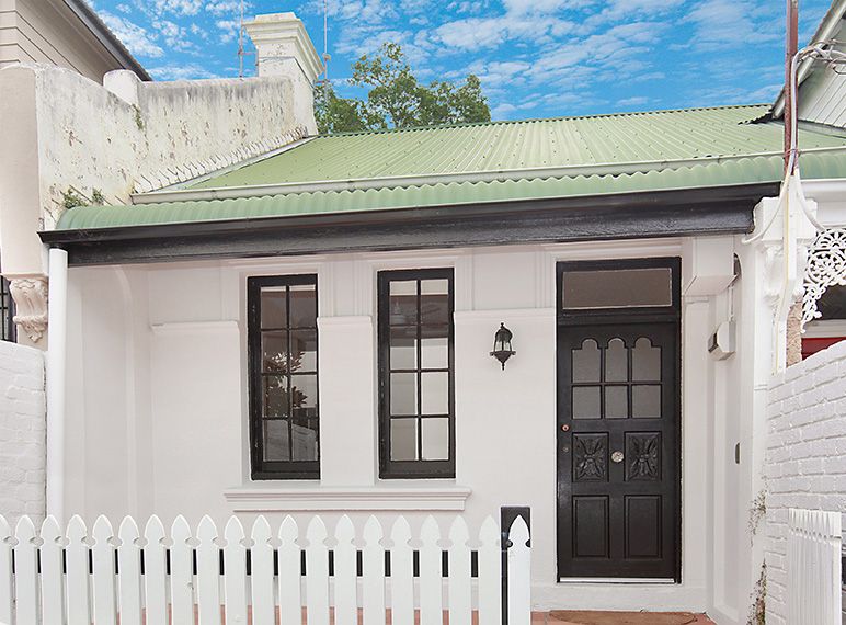 7 Victoria Place