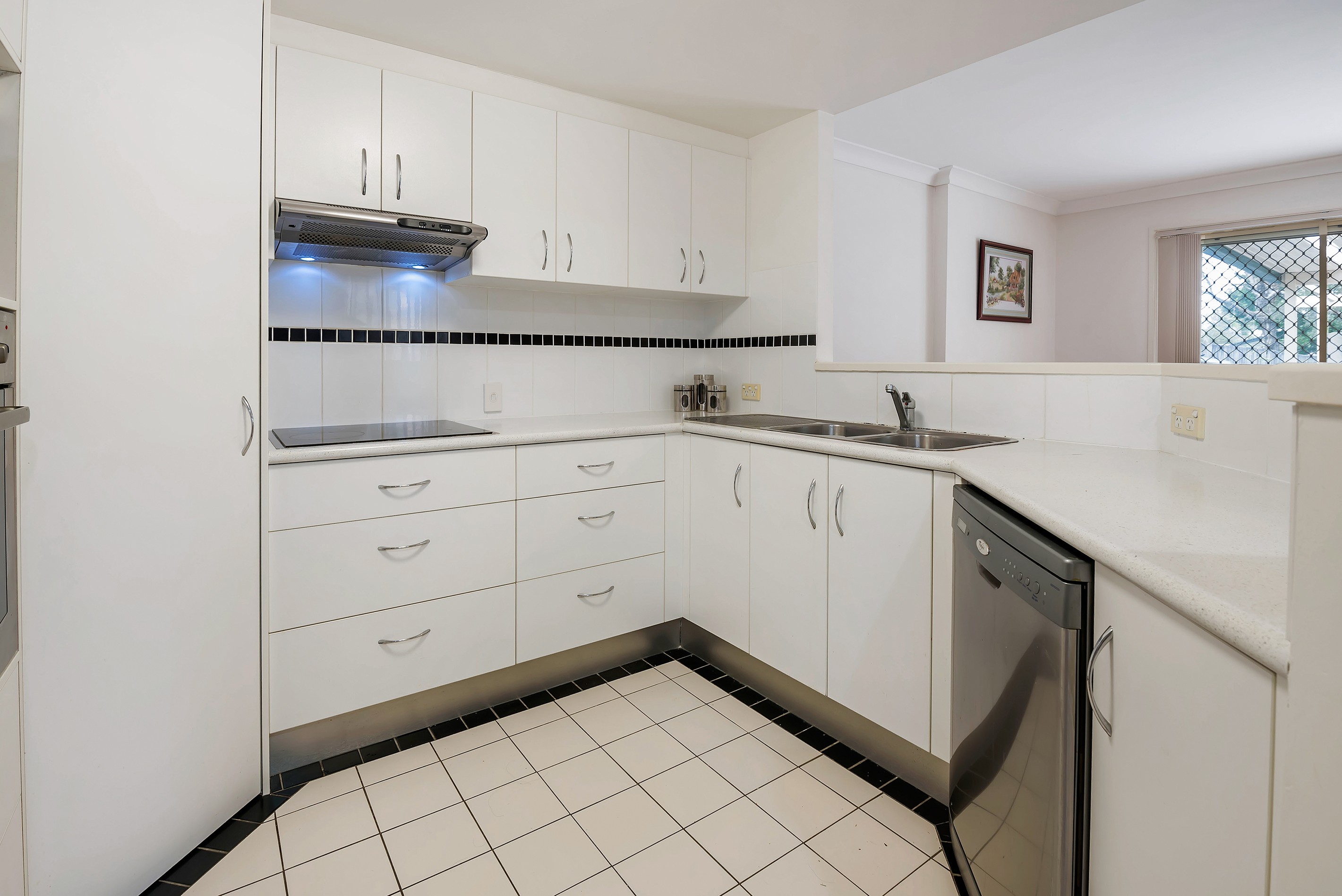 241/125 Hansford Road, Coombabah, QLD 4216