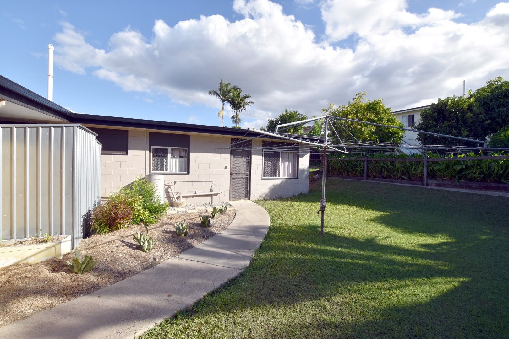 2/10 Clark Street, Clinton, QLD 4680
