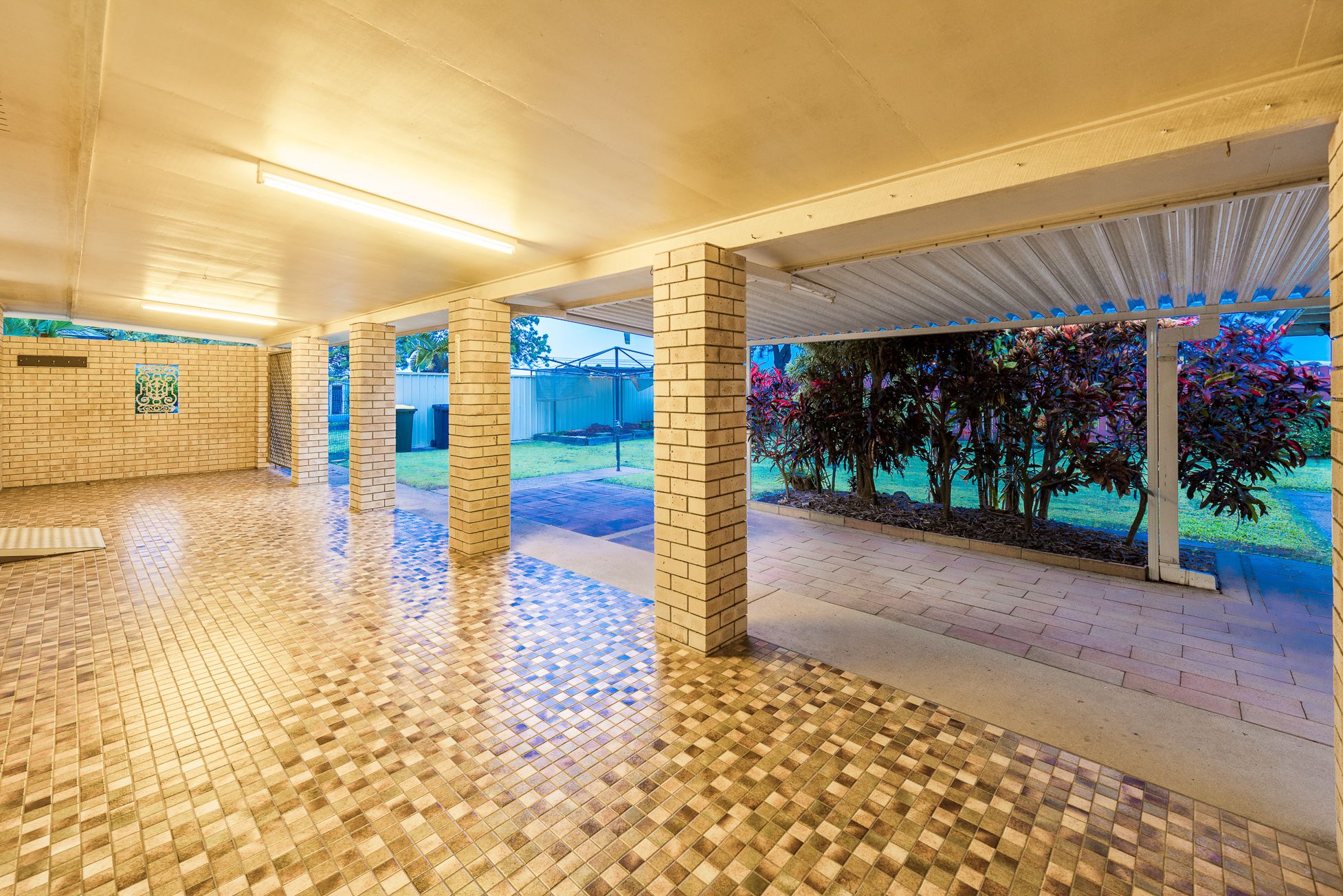 6 Bryde Place, Thabeban, QLD 4670