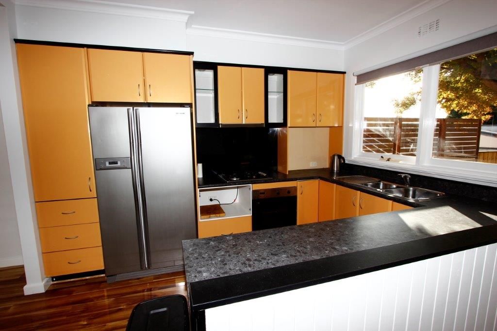 11 Roberts Road, Belmont, VIC 3216