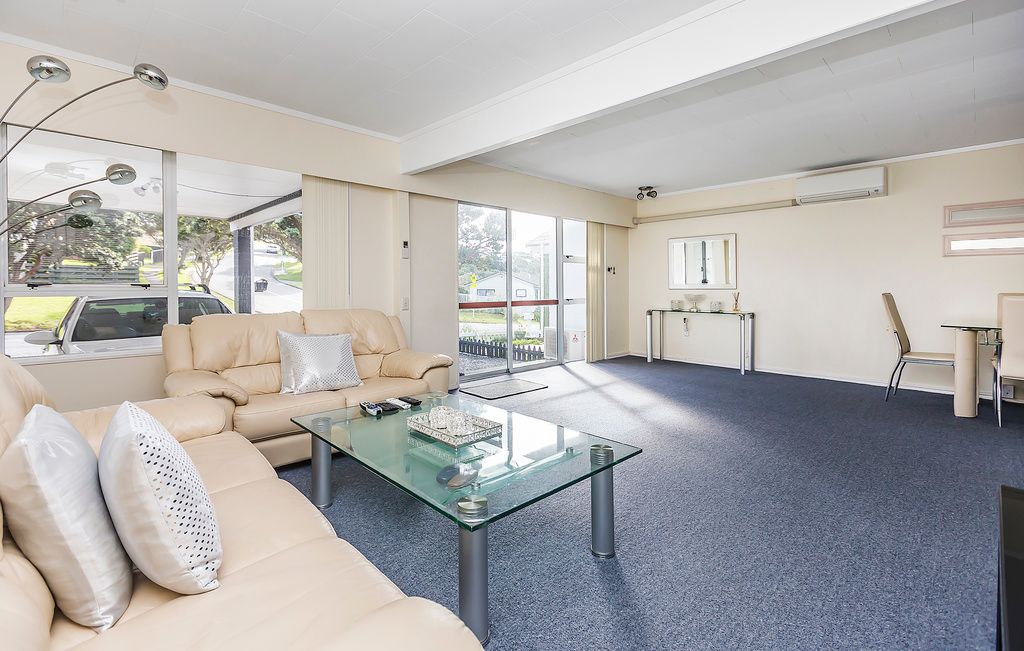 48 Akaroa Drive, Maupuia, Wellington City