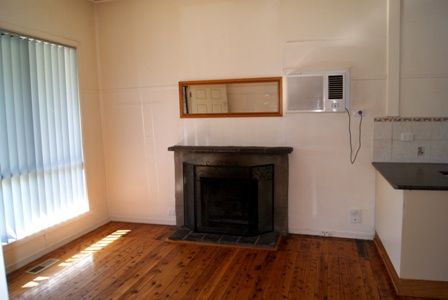 1/451 Kemp Street, Lavington, NSW 2641