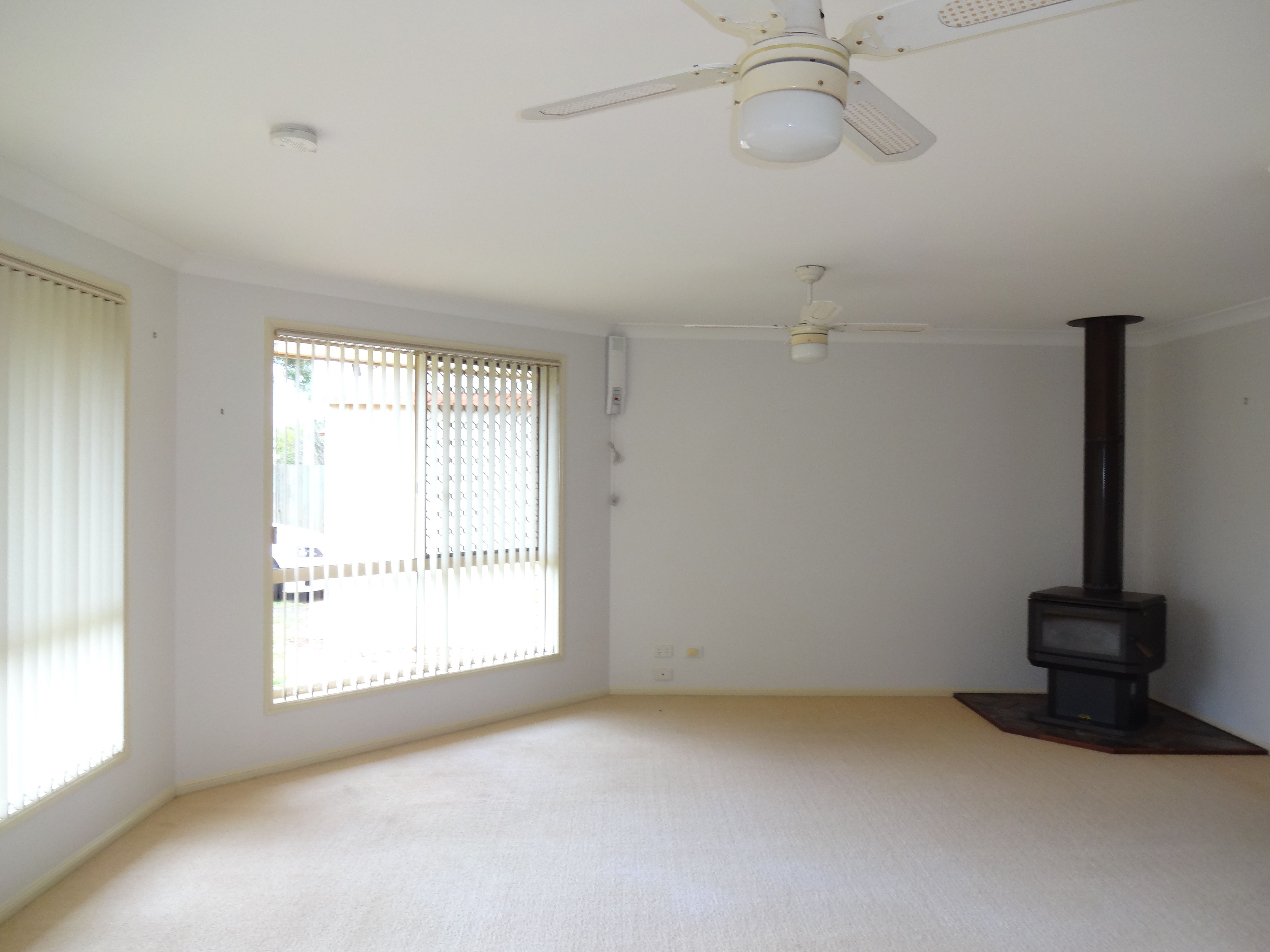 32 Holberton Street, Rockville, QLD 4350