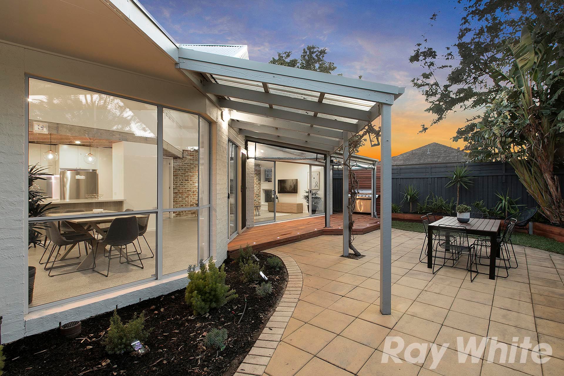2/2 Queen Street, Parkdale, VIC 3195