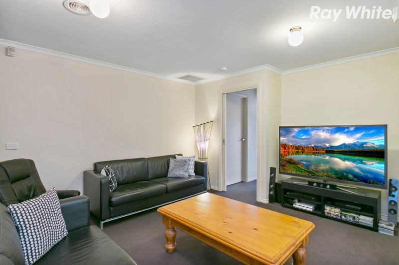 2/108 Ahern Road, Pakenham, VIC 3810
