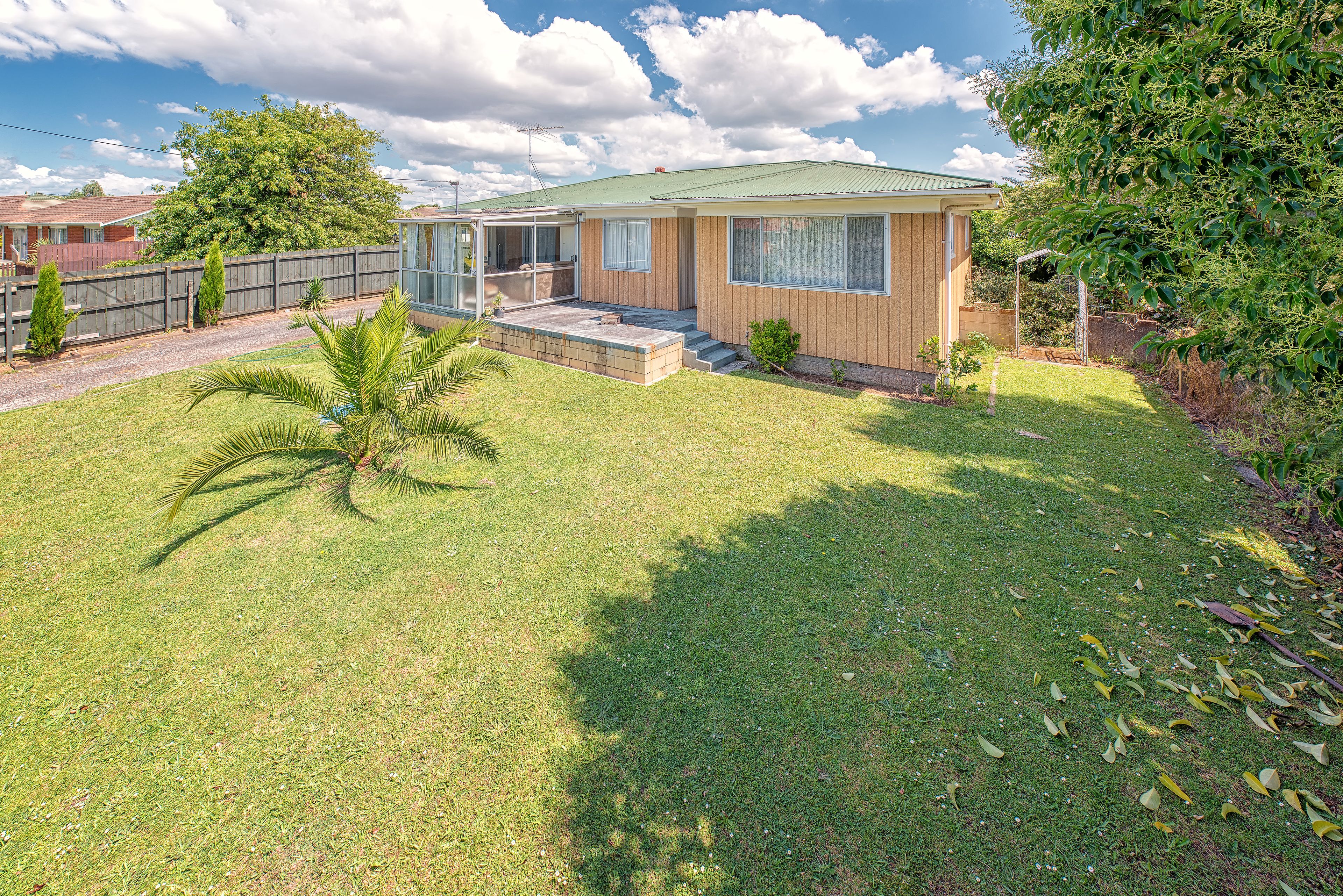99 Gloucester Road, Manurewa, Manukau City
