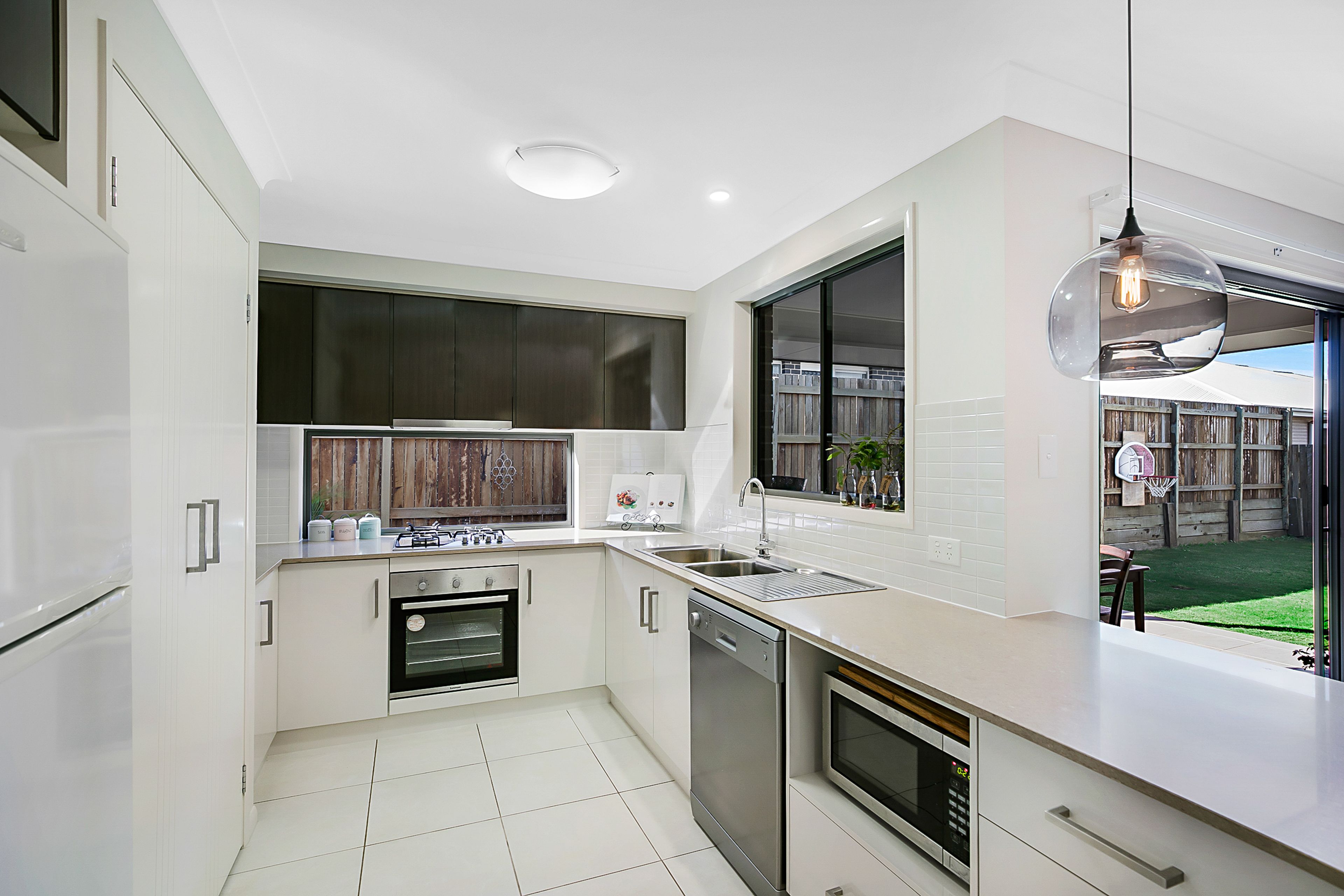180 Kearney Street, Kearneys Spring, QLD 4350