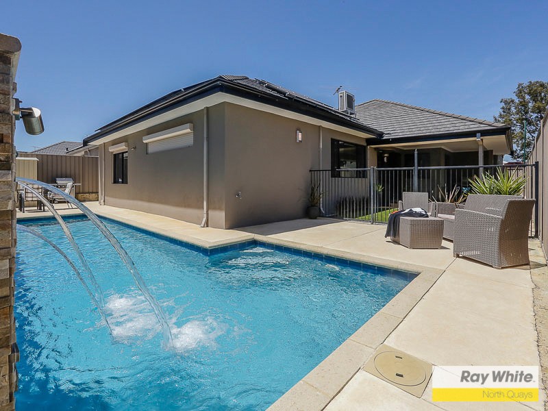 31 Wilmot Bend, Madeley, WA 6065