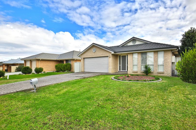 96 Rayleigh Drive
