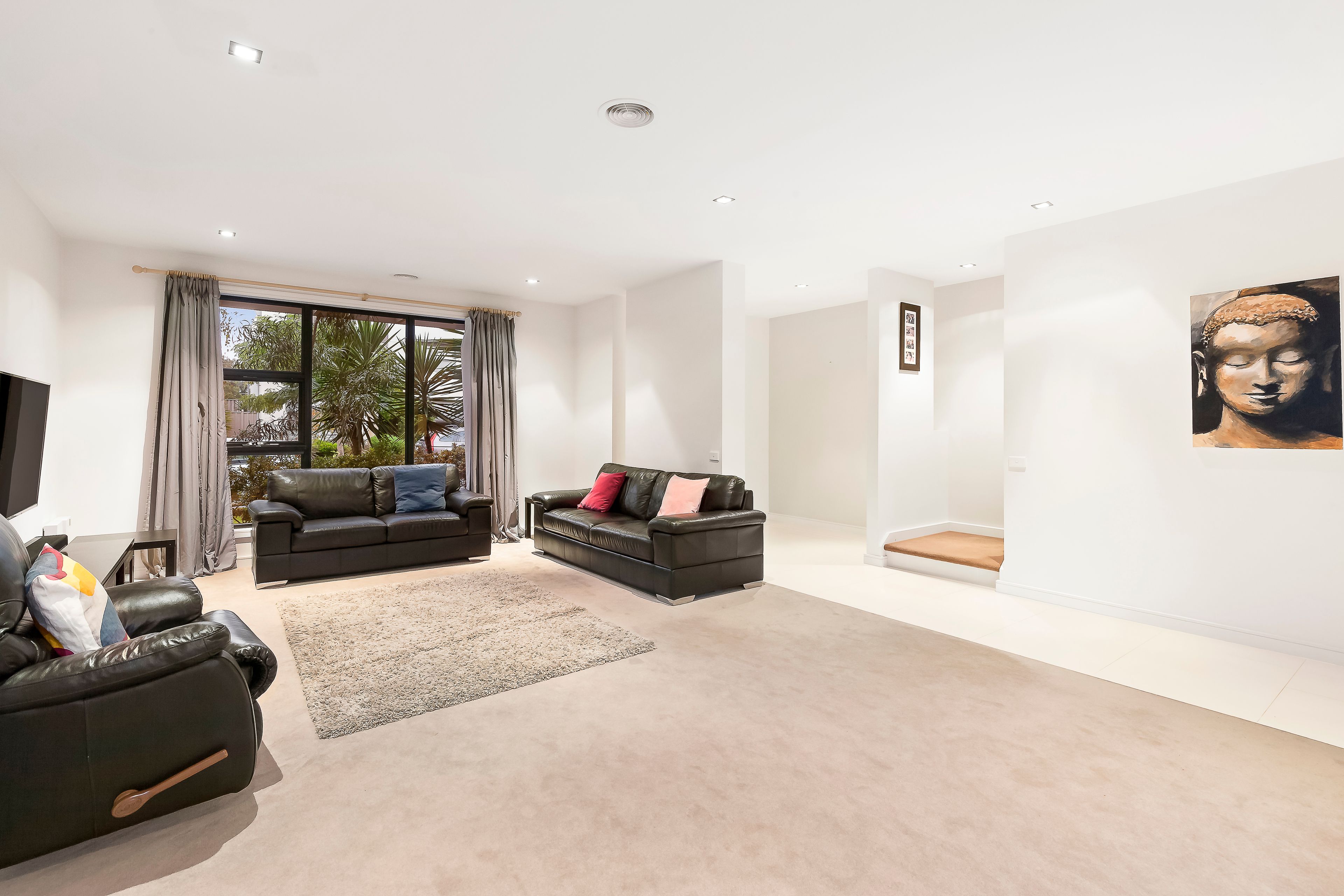 27 Dresden Drive, Waterways, VIC 3195