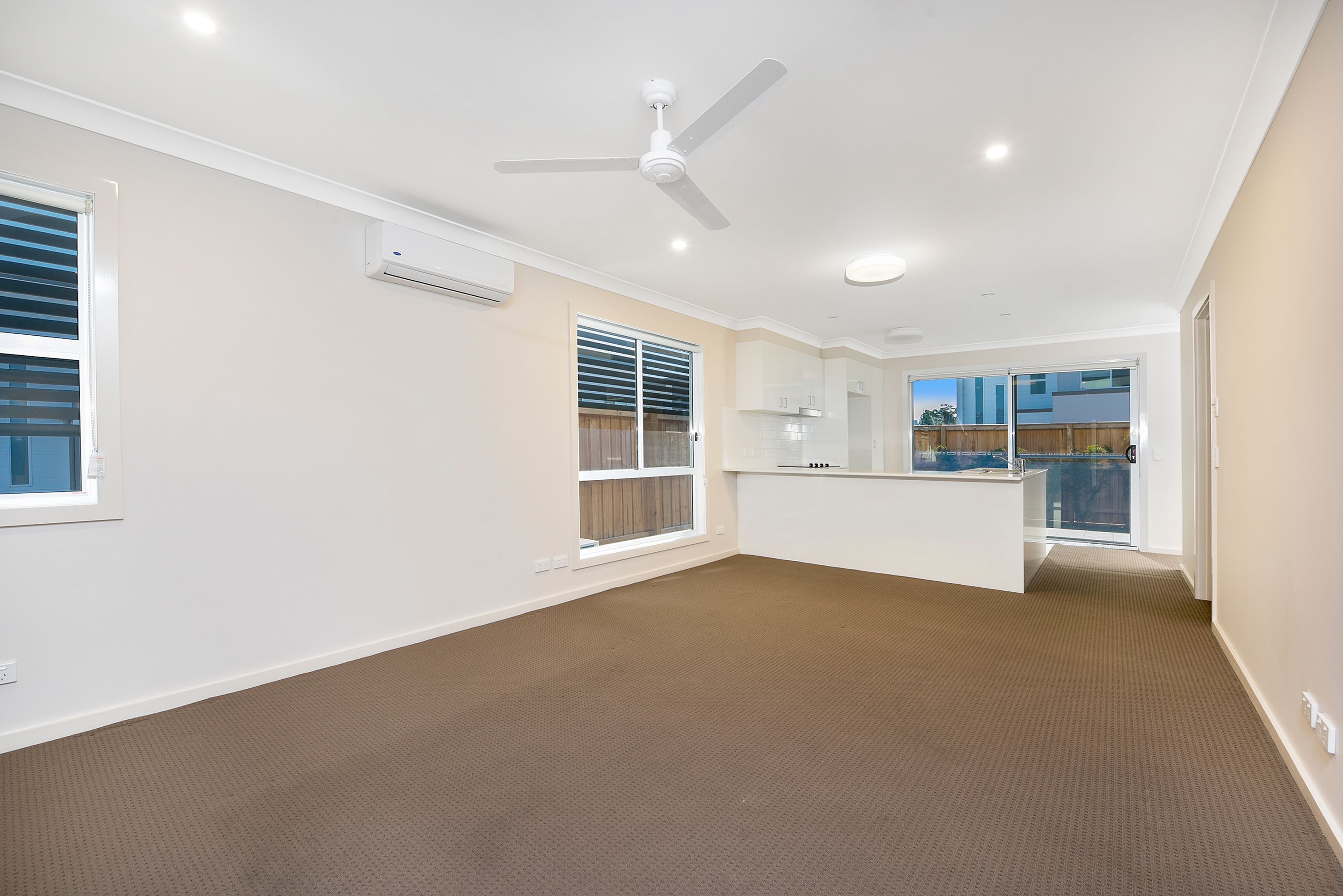 16/73 Sovereign Circuit, Glenfield, NSW 2167