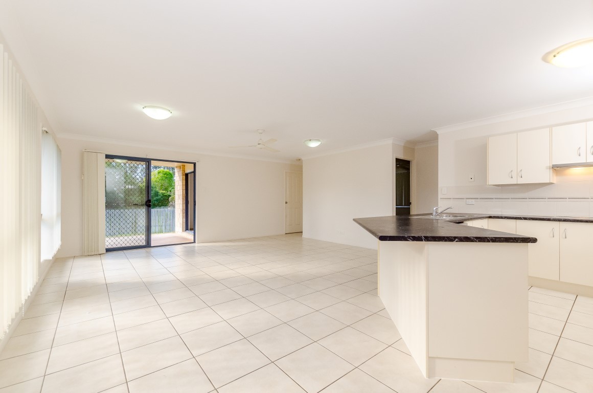 12 Dean Street, Glen Eden, QLD 4680