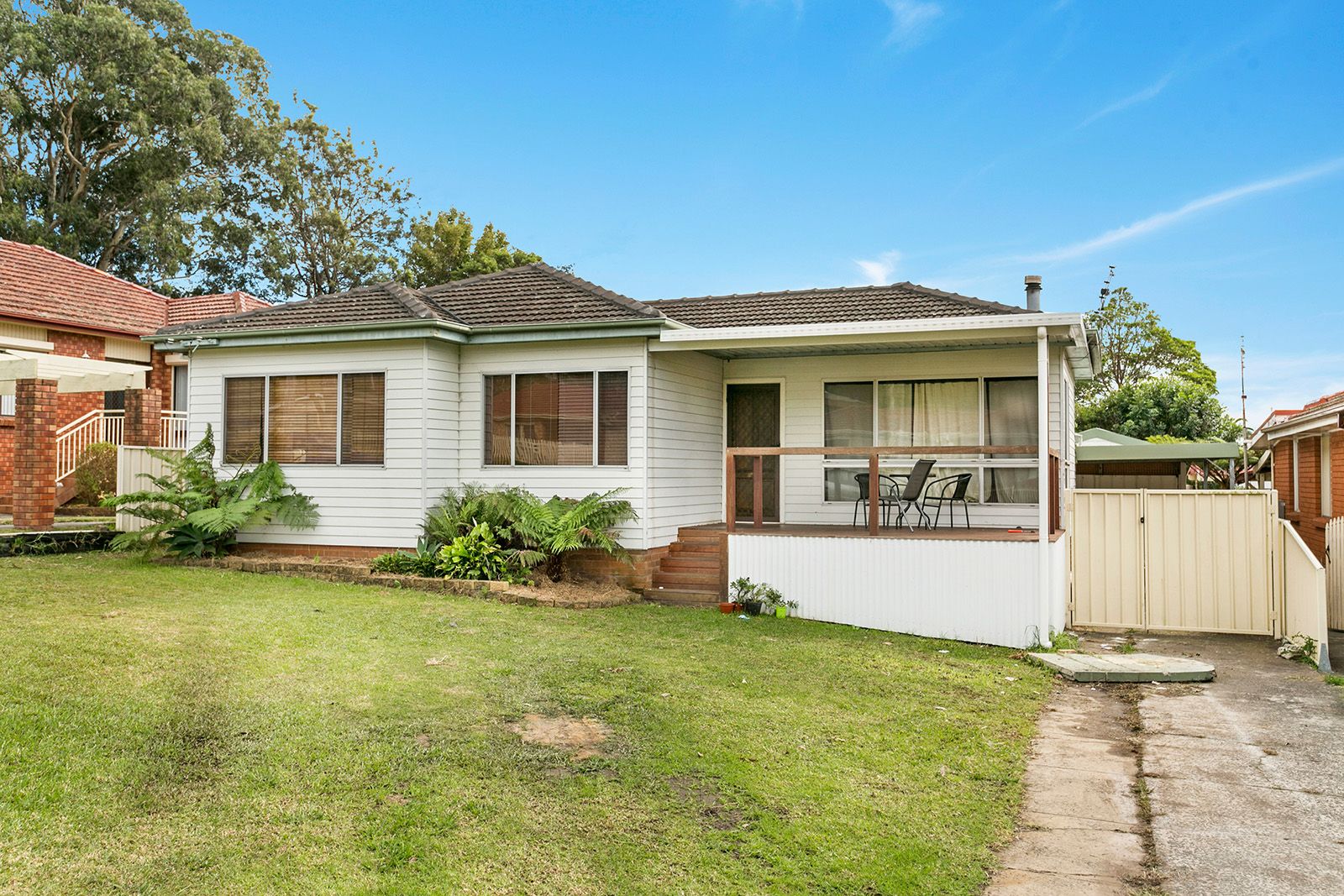 30 Simpson Parade, Albion Park, NSW 2527