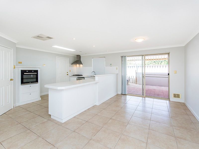 32 Blue Fin Drive, Golden Bay, WA 6174