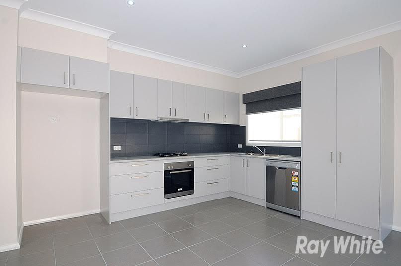 2/73 Brady Road, Dandenong North, VIC 3175
