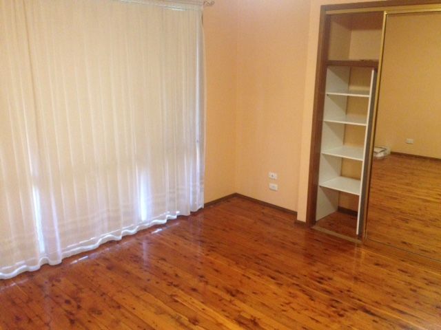 15 Janita Place, Bossley Park, NSW 2176