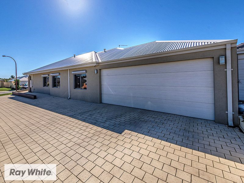 7 Vandia Pass, Madeley, WA 6065