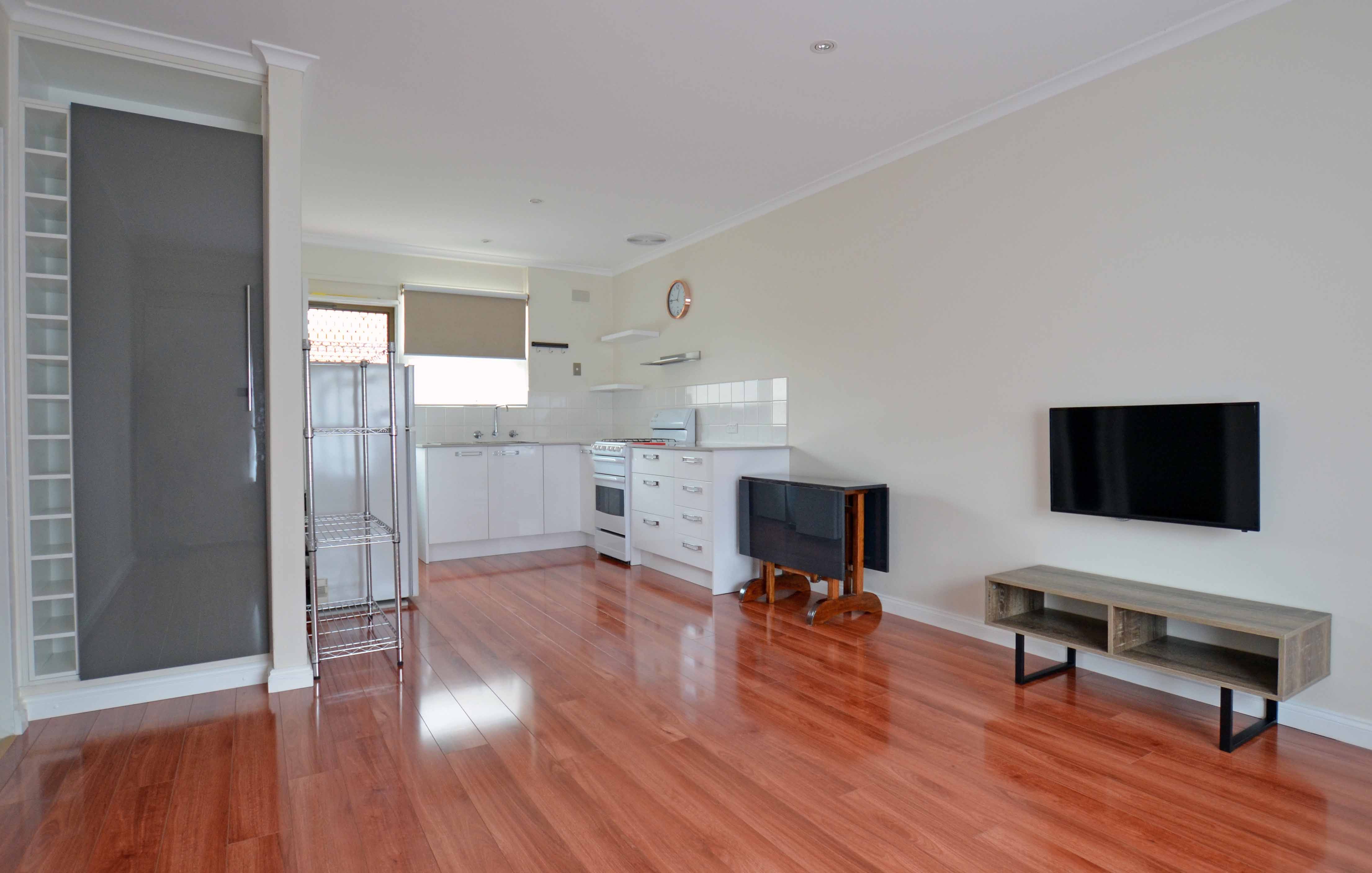 2/25 Buckingham Avenue, Henley Beach, SA 5022