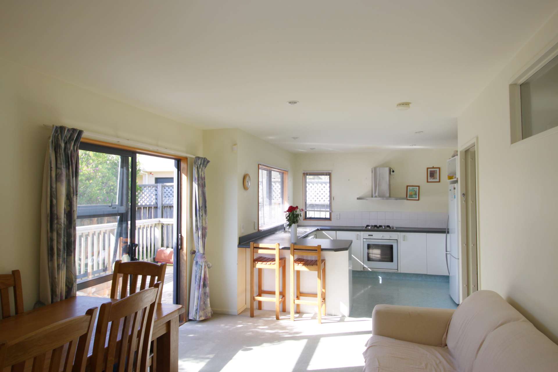 106 Cortina Avenue photo 3