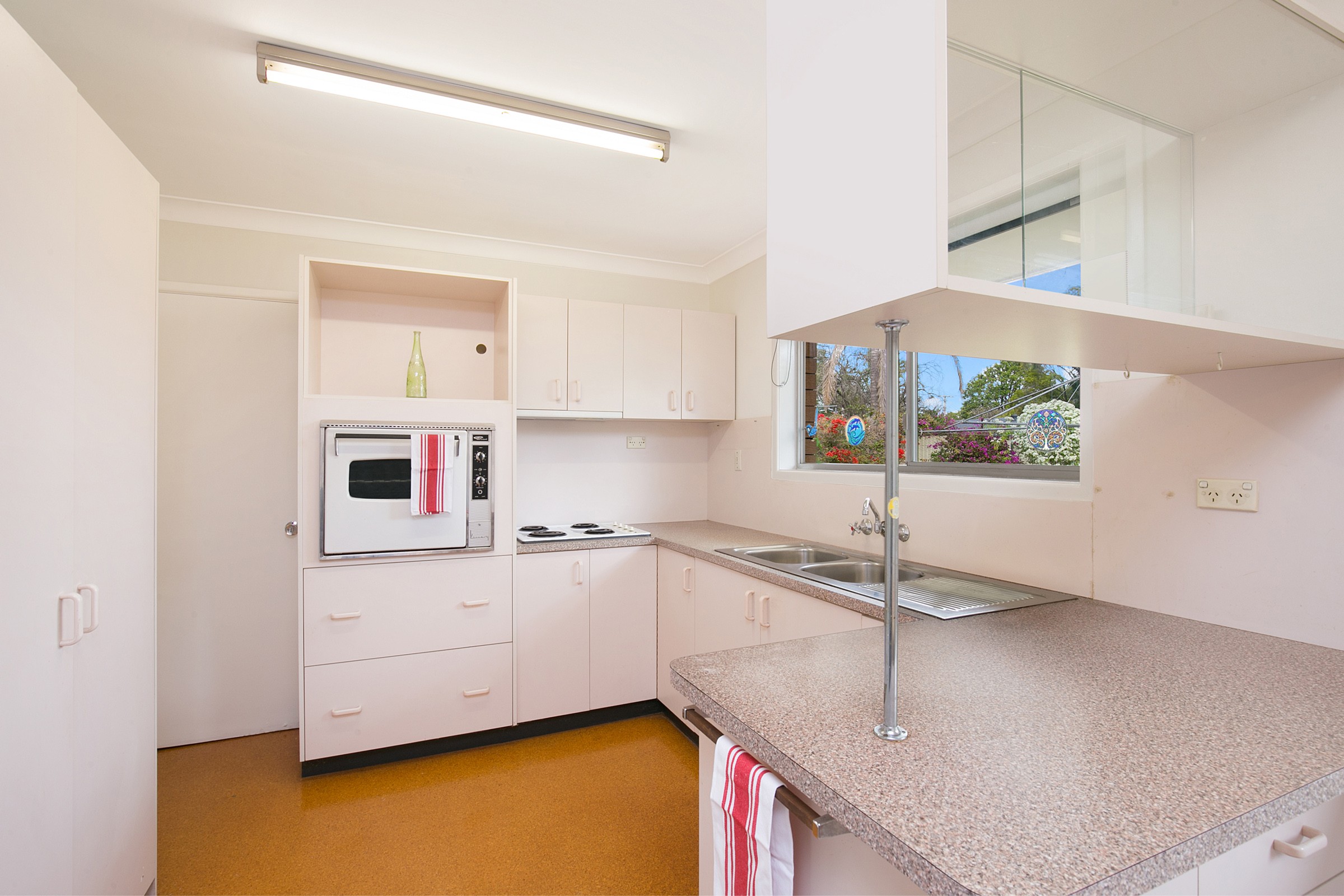 12 Whitfield Avenue, Springwood, QLD 4127