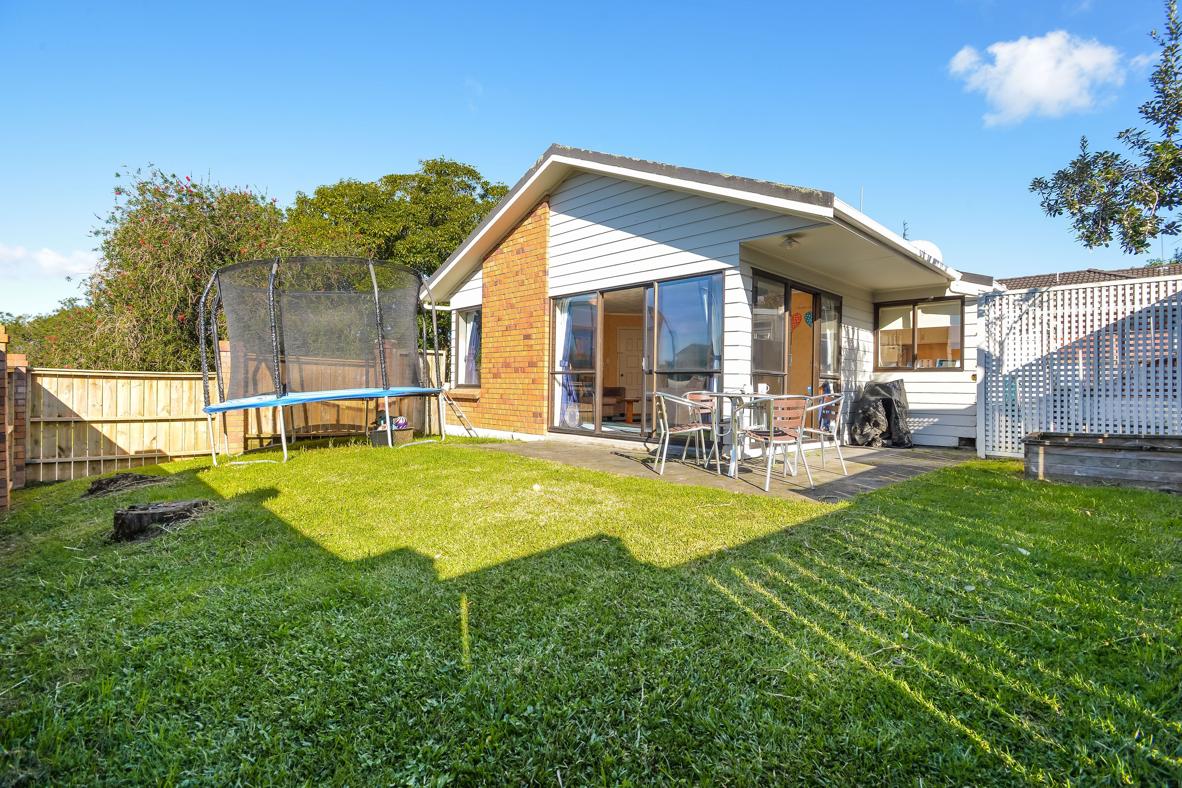 1/15 Kurnell Drive, Botany Downs, Manukau City
