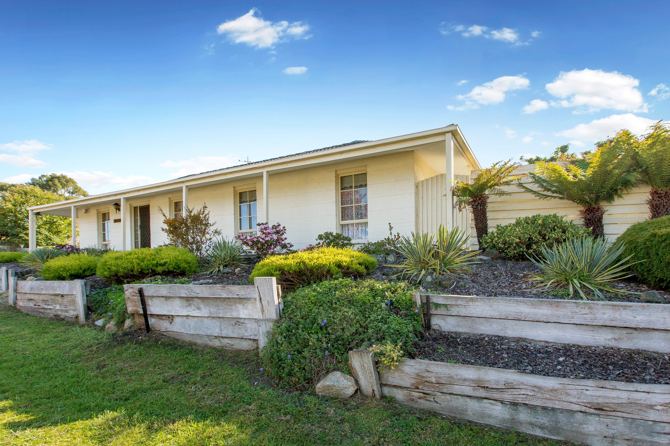 85 Sixth Avenue, Rosebud, VIC 3939
