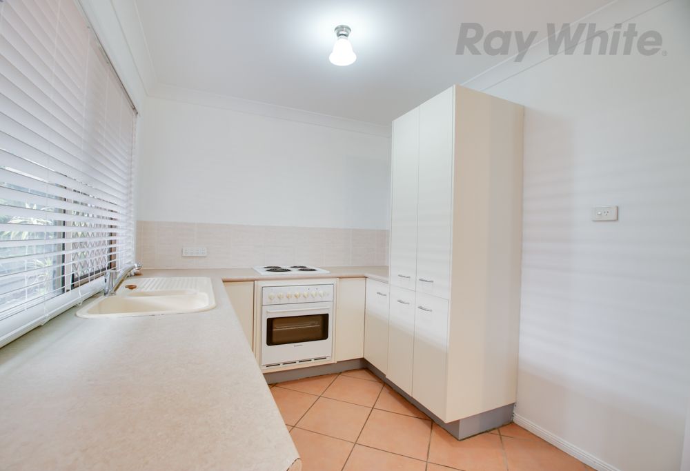 1 Amor Court, Yamanto, QLD 4305