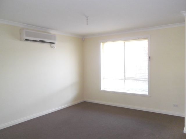 2/104 Miranda Road, Reservoir, VIC 3073