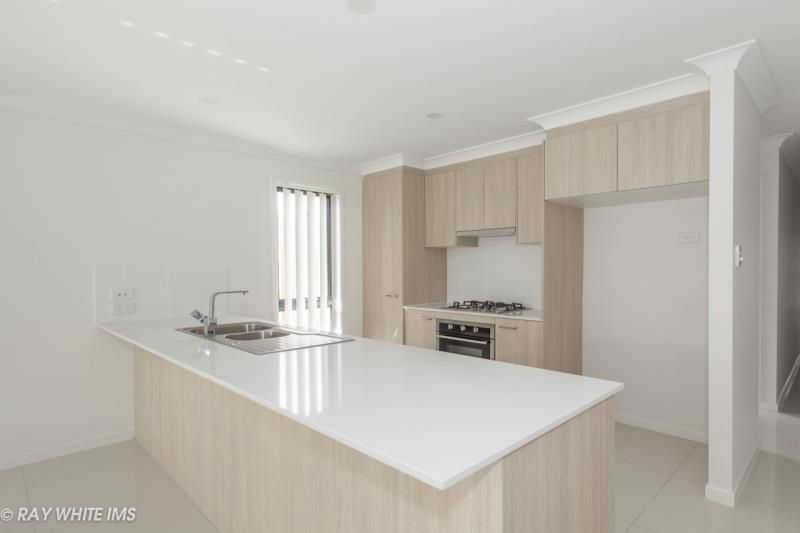 45 Hill Drive " The Heights ", Pimpama, QLD 4209