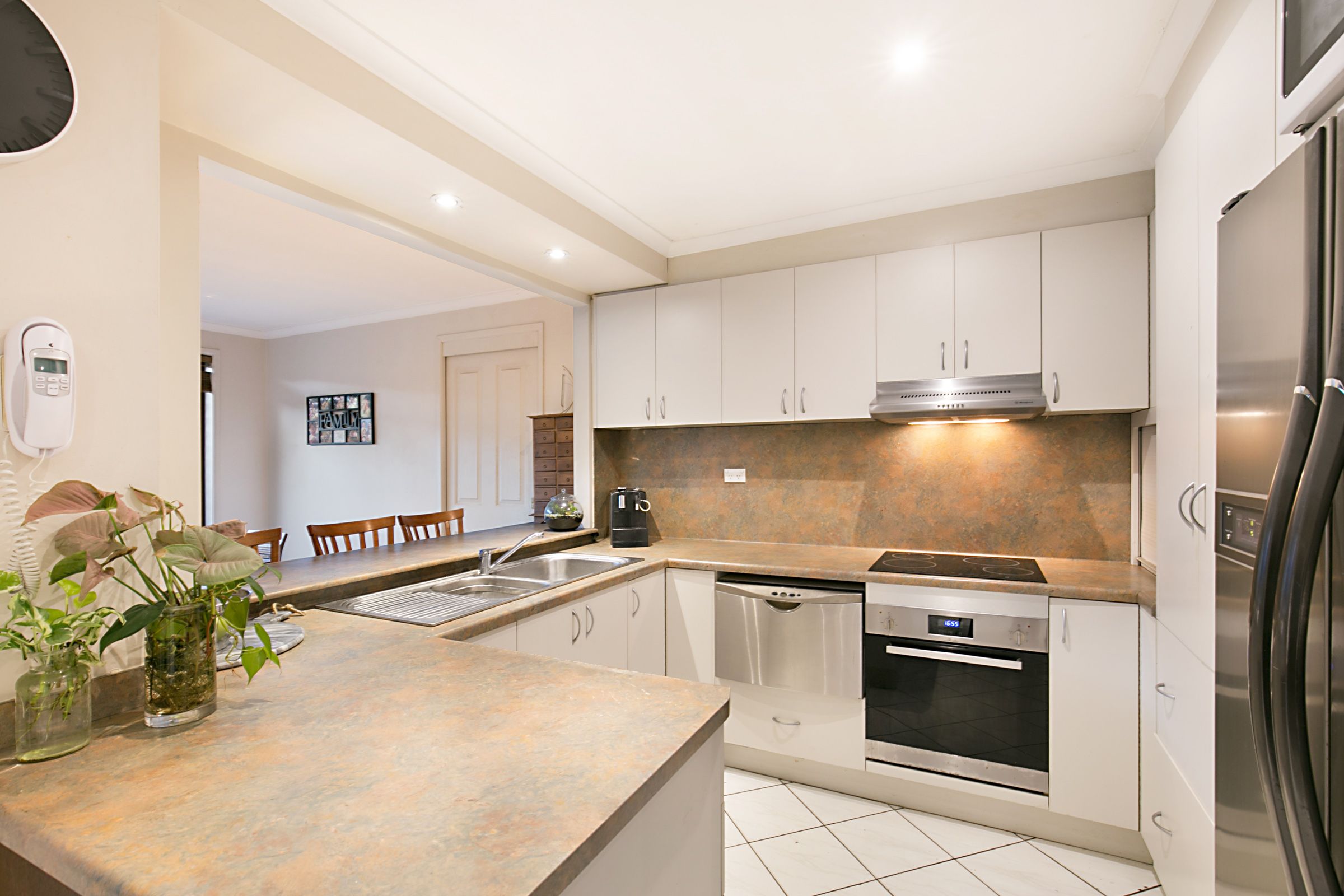 37 Springfield Crescent, Daisy Hill, QLD 4127