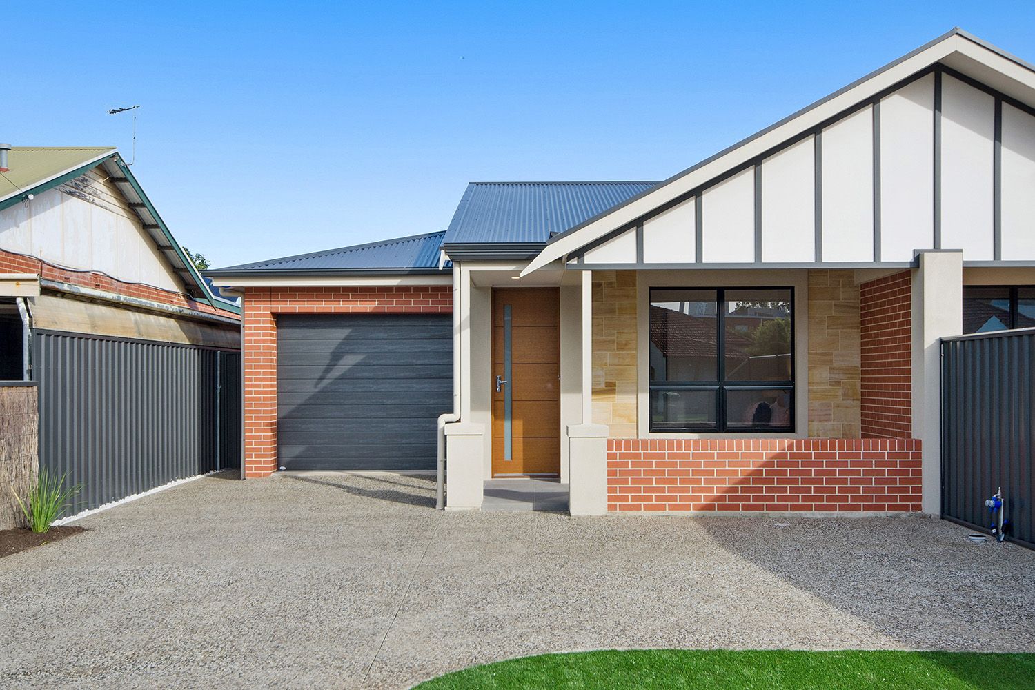 17 Glen Rowan Road, Woodville South, SA 5011