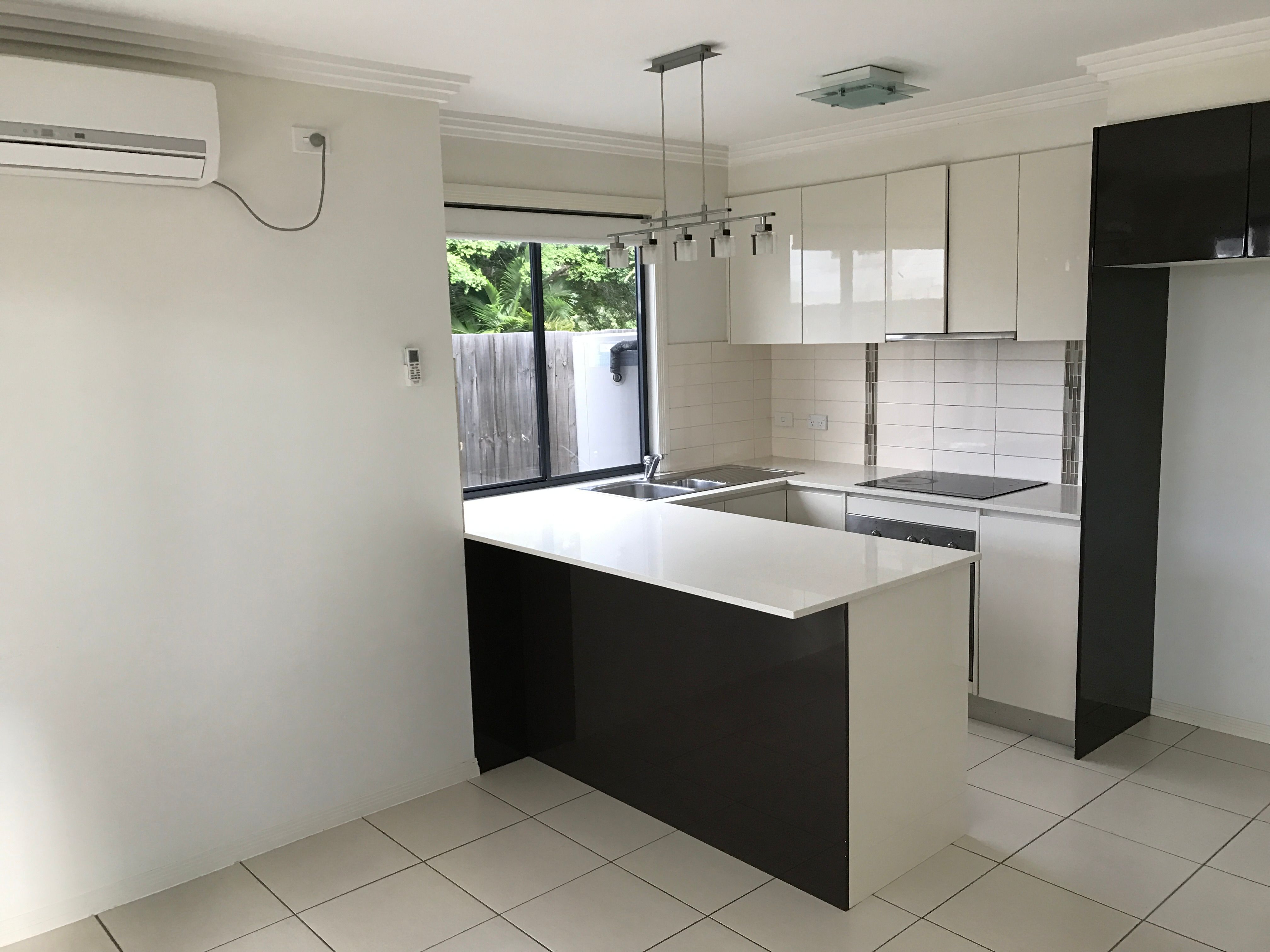 2/21 Railway Street, North Booval, QLD 4304