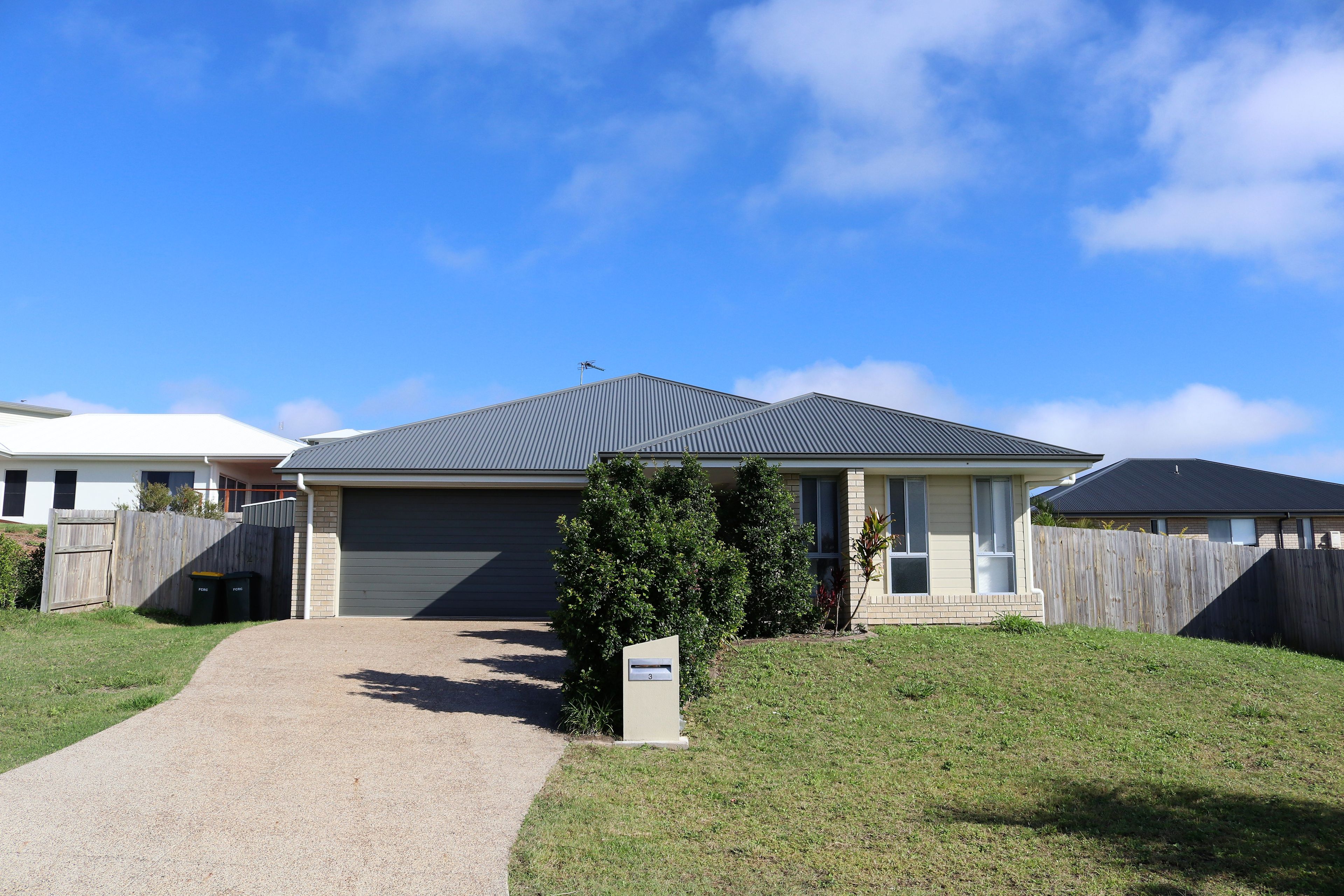 3 Parame Court, Nikenbah, QLD 4655