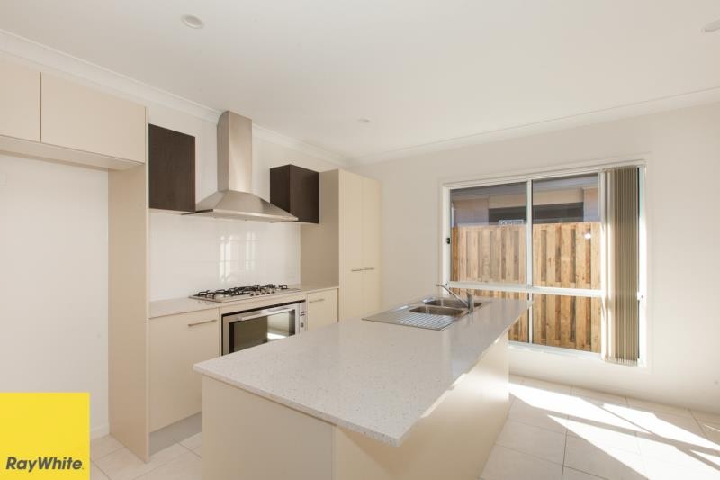 104 O'Reilly Drive, Coomera, QLD 4209