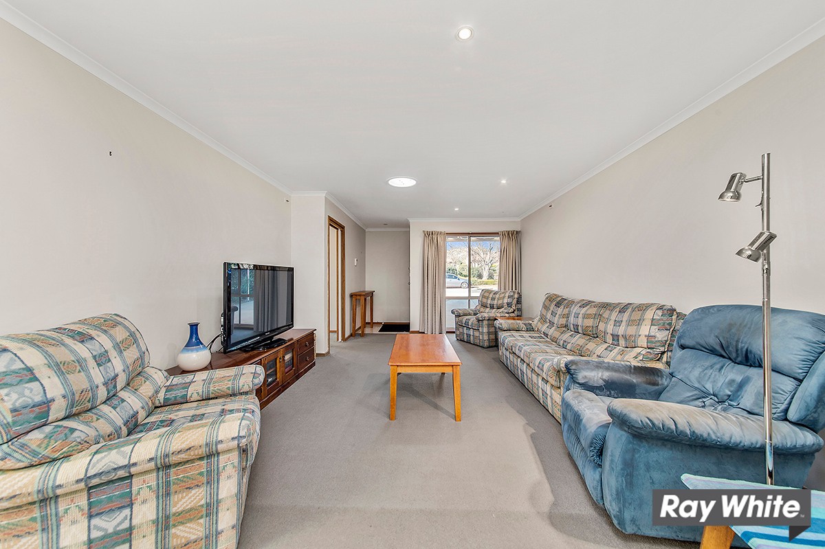 49 Evelyn Owen Crescent, Dunlop, ACT 2615