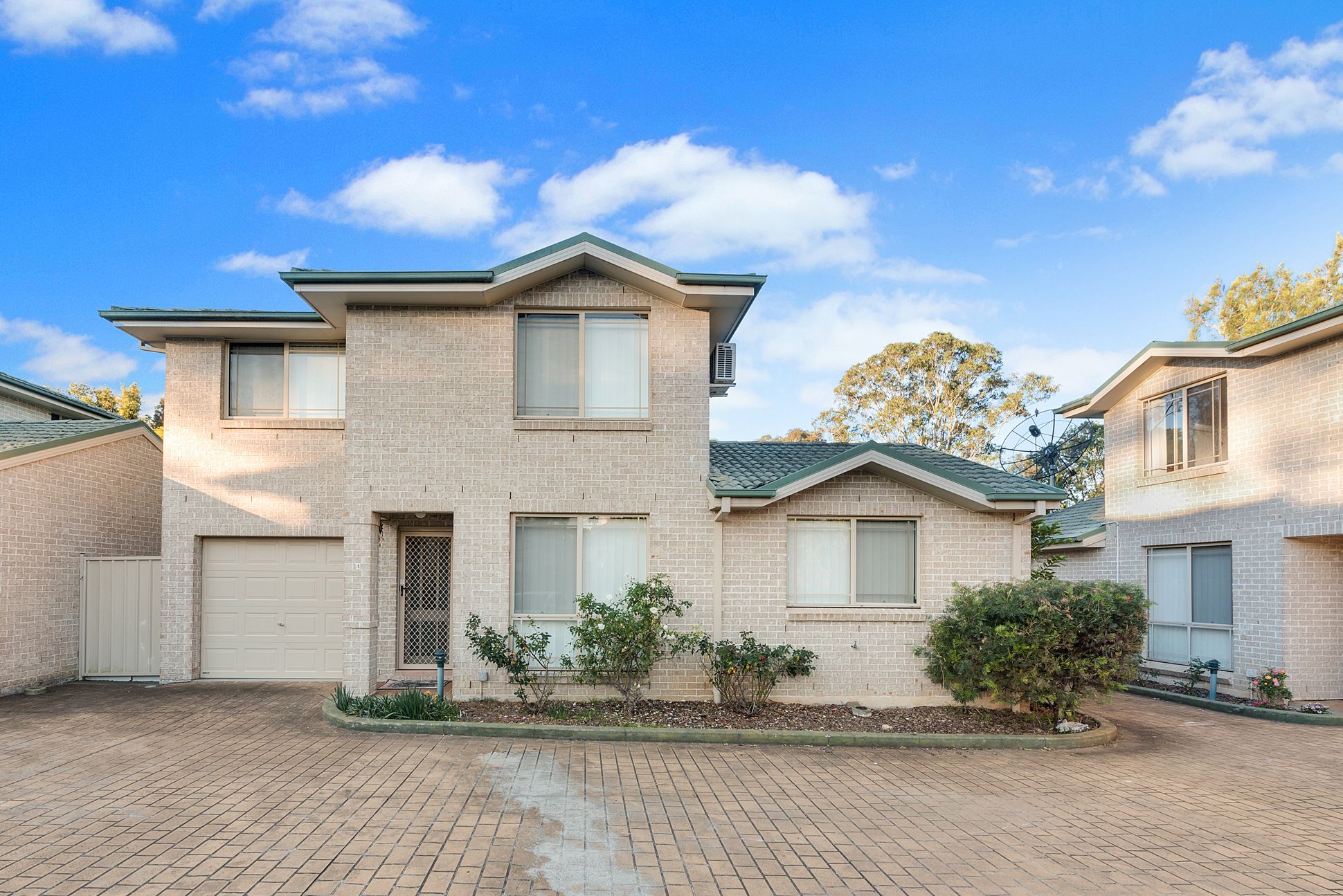 19 Alexander Crescent