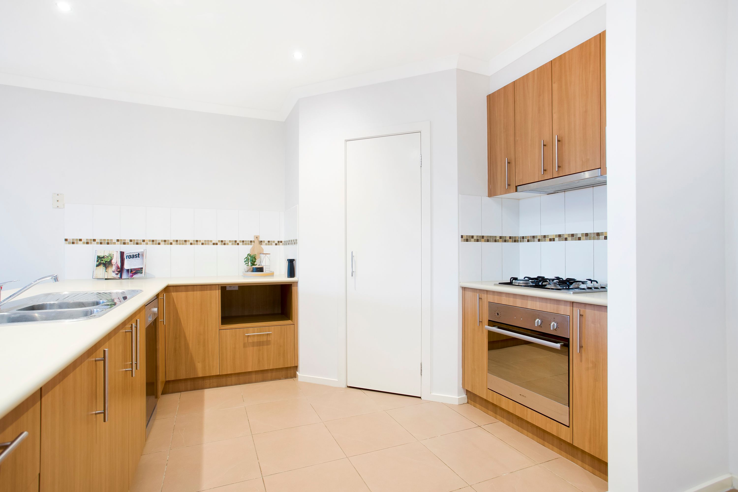 27 Kensley Circuit, Craigieburn, VIC 3064
