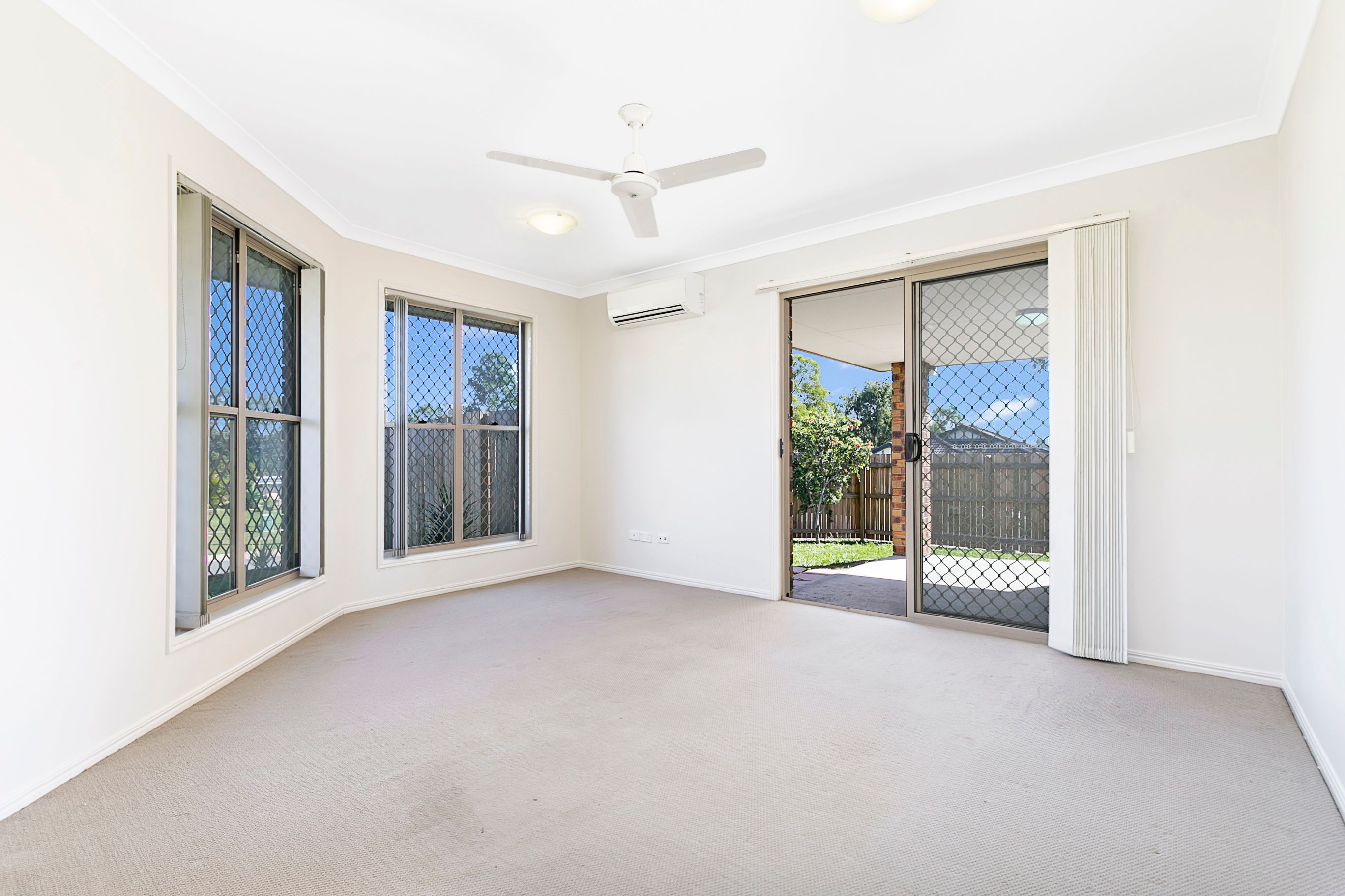 26 Sunningdale Street, Oxley, QLD 4075