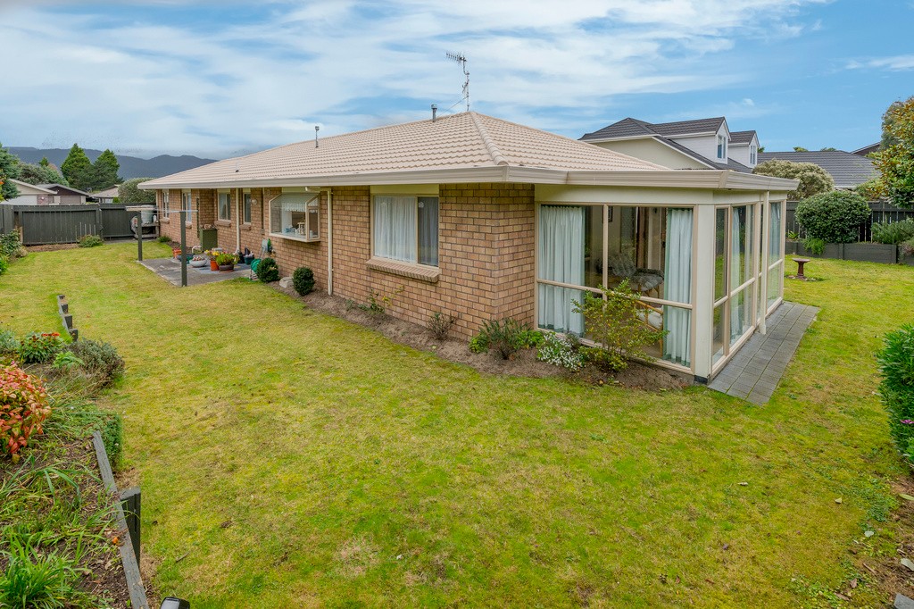 19 Pinewood Grove, Paraparaumu Beach, Kapiti Coast District